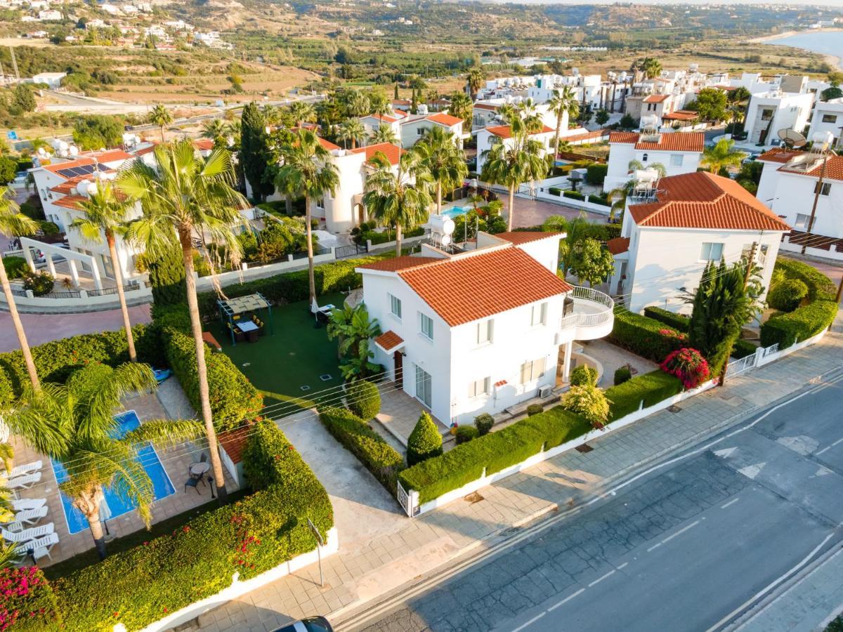 Villa Oasis By Ezoria Villas Mercan Koyu Dış mekan fotoğraf