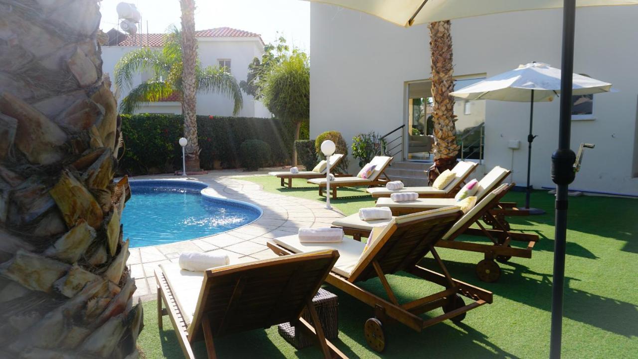 Villa Oasis By Ezoria Villas Mercan Koyu Dış mekan fotoğraf
