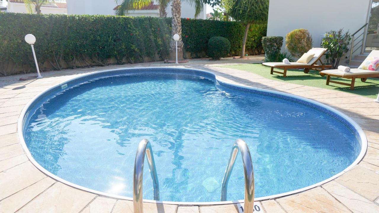 Villa Oasis By Ezoria Villas Mercan Koyu Dış mekan fotoğraf