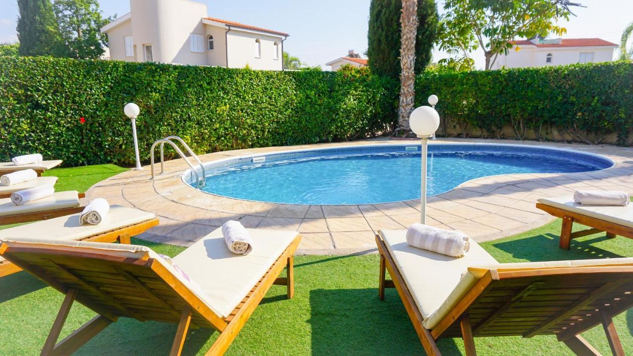 Villa Oasis By Ezoria Villas Mercan Koyu Dış mekan fotoğraf